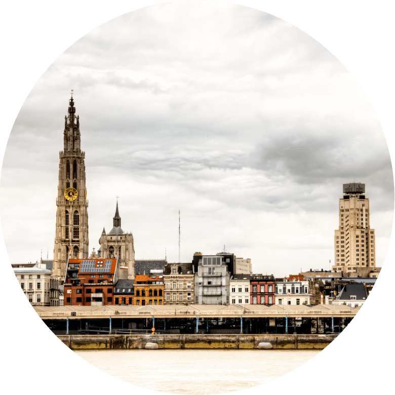 Foto van Antwerpen van over het water
